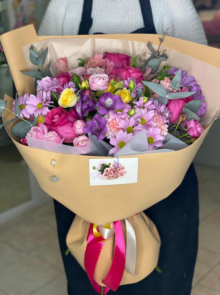 Букет цветов из: Хризантемы, Гвоздики и Альстромерии в Дербетовке