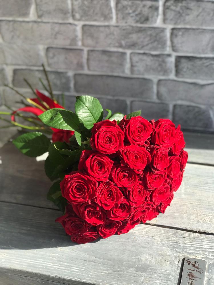 Букет Красные розы Фридом в Дербетовке