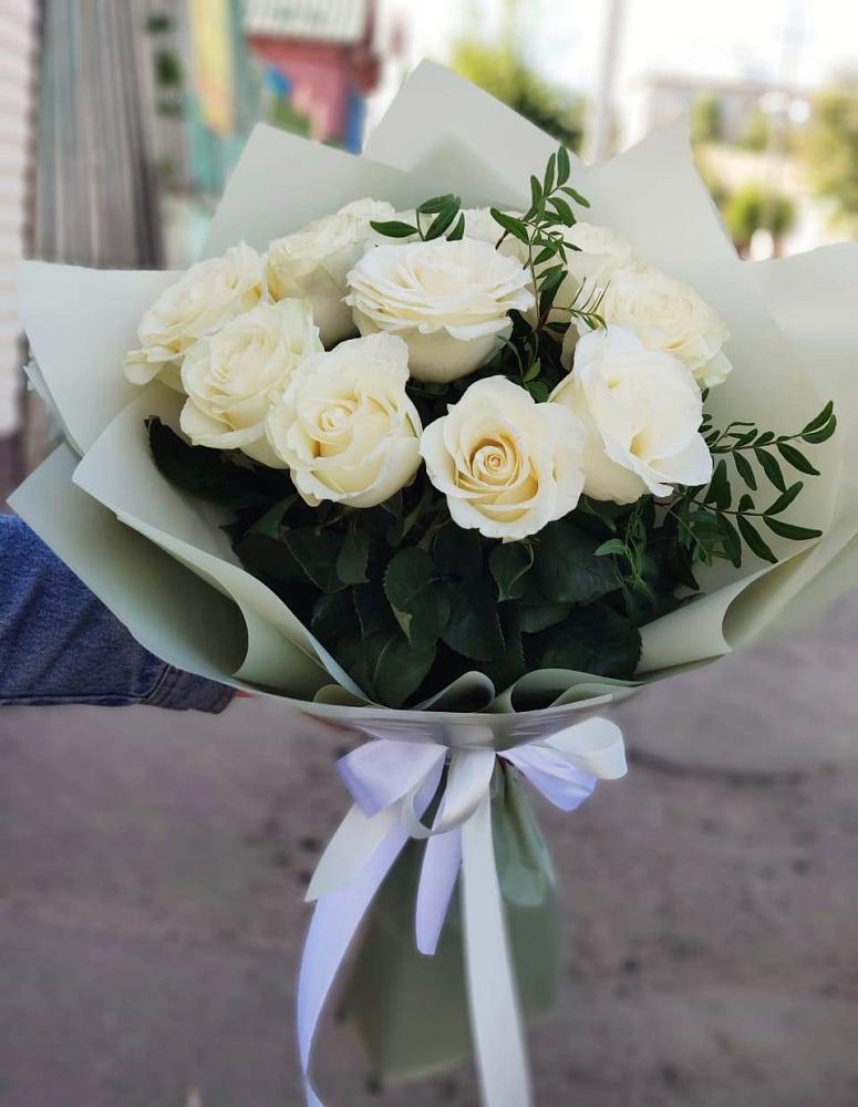 Букет Белые розы Проуд в Дербетовке