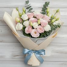 Букет цветов из:  Лизиантусы #REPLACE_PRED# Дербетовке