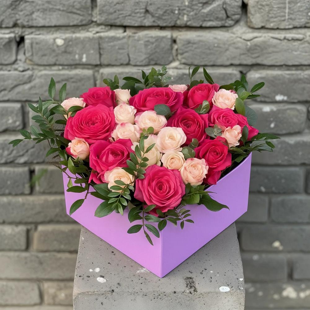 Цветочная композиция из Розы в коробке в Дербетовке