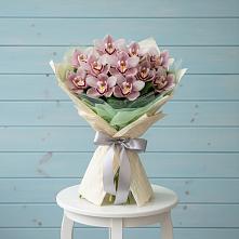 Букет цветов из:  Орхидеи и Розы в Дербетовке