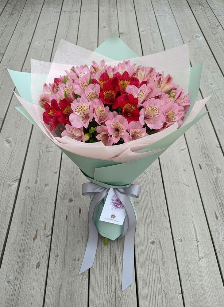 Букет цветов из: Альстромерии в Дербетовке