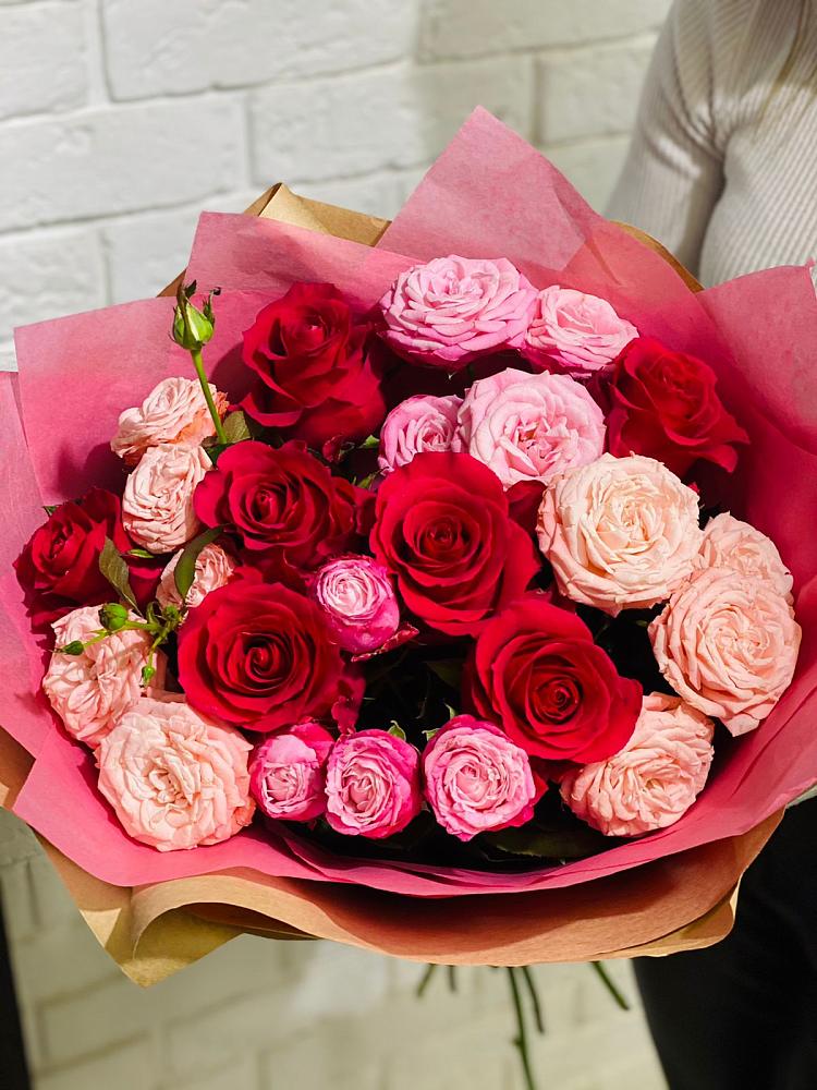 Букет цветов из: Розы в Дербетовке