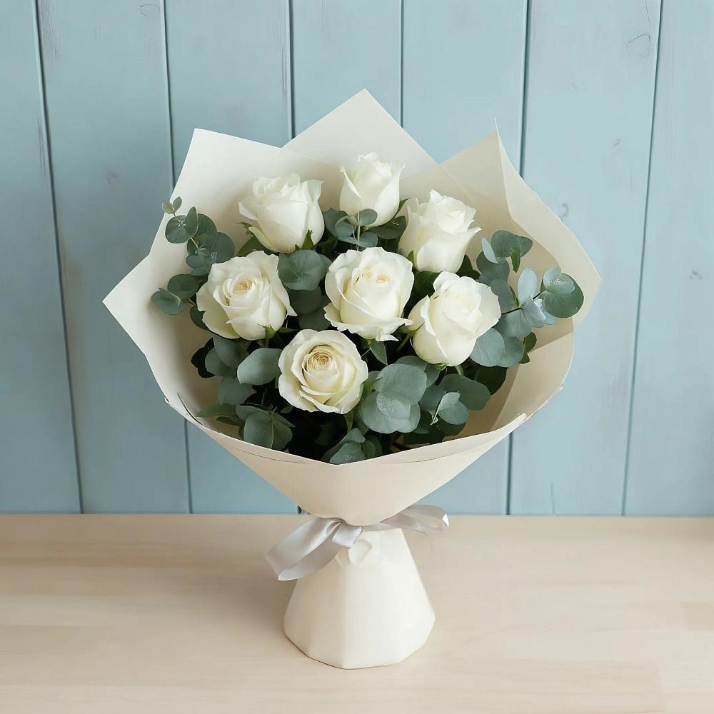 Букет Белые розы в Эвкалипте в Дербетовке