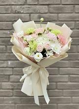 Букет цветов из:  Гвоздики, Розы, Лизиантусы и Хризантемы в Дербетовке