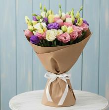 Букет цветов из:  Лизиантусы в Дербетовке