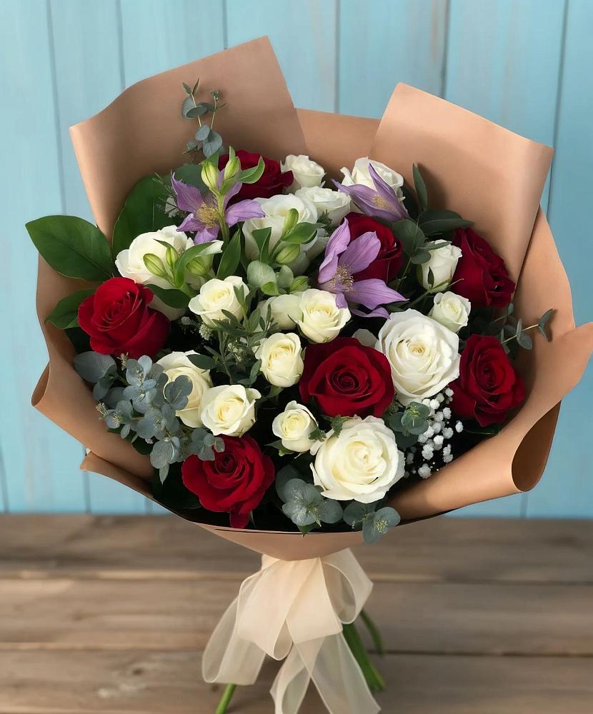 Букет цветов из: Розы и Альстромерии в Дербетовке